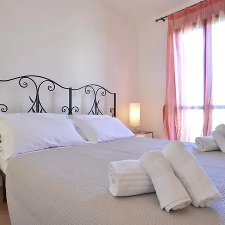 Izzhome Crispi Apartament *